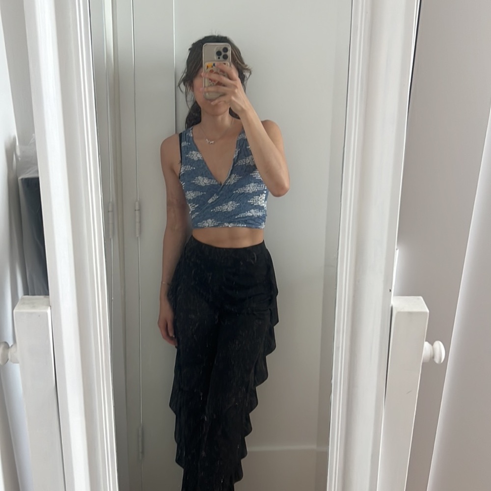 NWT LF tie dye print blue wrap crop top